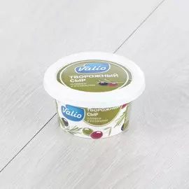 Сыр творожный Valio c оливками и розмарином 66% 150 г