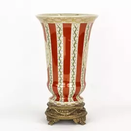 Ваза фарфоровая с бронзой 18х18х30 см Wah luen handicraft