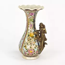 Ваза фарфоровая с девушкой 17х15х30 см Wah luen handicraft