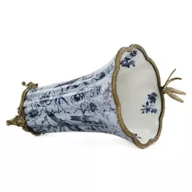 Ваза Glasar фарфоровая с бронзовой стрекозой 23x21x33см