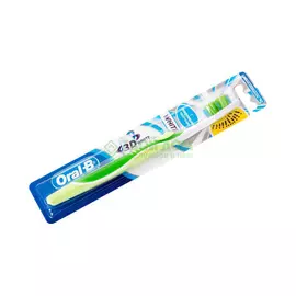 Зубная щетка Oral-B 3D White Whitening для отбеливания и эффективной чистки, средней жесткости, 1 шт