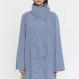 Плащи и тренчи PENNYMANNY