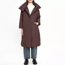 Пуховики и зимние куртки JNBY