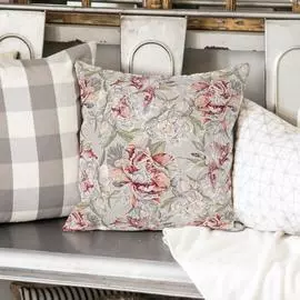 Чехол для декоративной подушки "Душистый пион"
