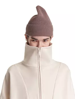 Вязаная шапка с отворотом