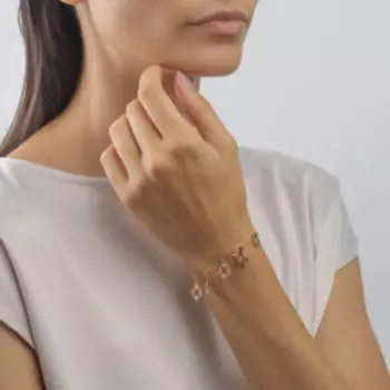 Браслет с подвесками