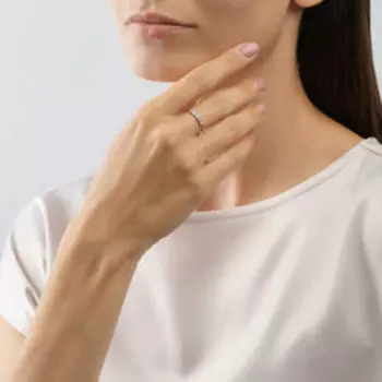 Кольцо из золота с фианитами