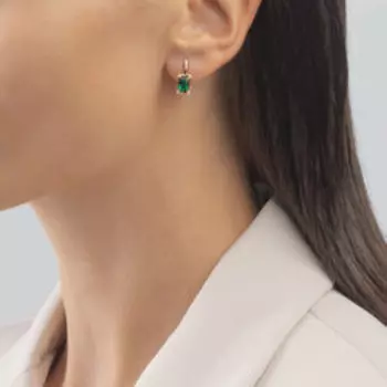 Серьги из золота с изумрудами