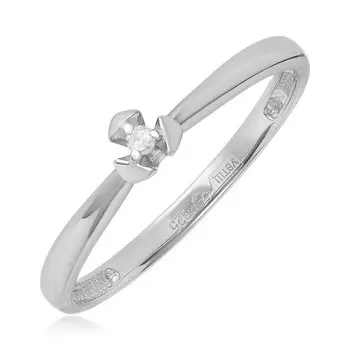 Серебряное кольцо с бриллиантом