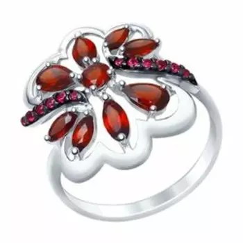 Серебряное кольцо с гранатом