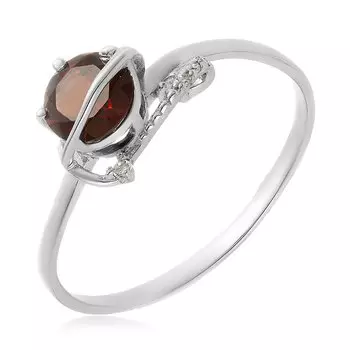Серебряное кольцо с гранатом