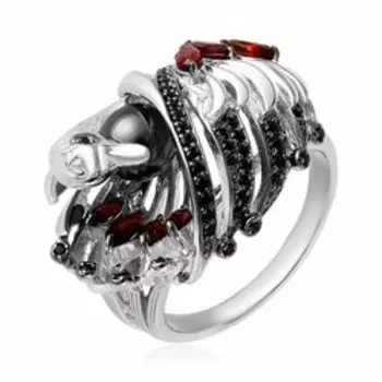 Серебряное кольцо с гранатом