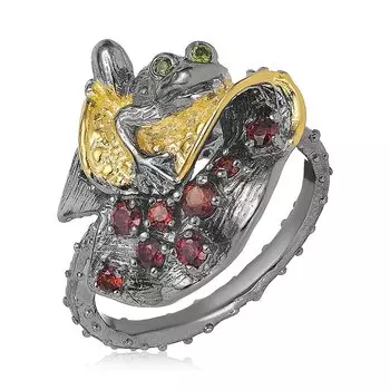 Серебряное кольцо с гранатом