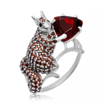 Серебряное кольцо с гранатом "Белочка"