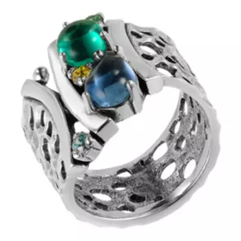 Серебряное кольцо с кварцем и фианитами