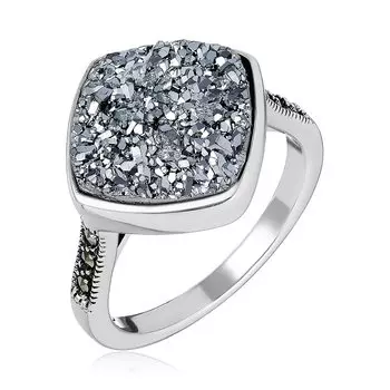 Серебряное кольцо с марказитами