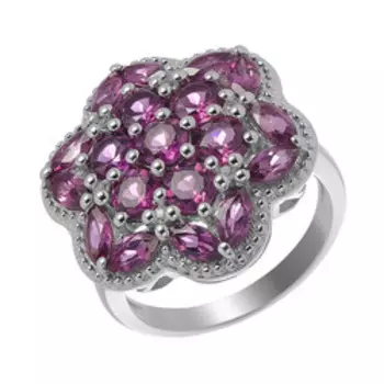 Серебряное кольцо с родолитами и белыми топазами