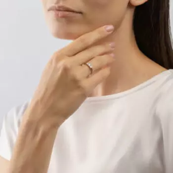 Золотое кольцо с фианитами