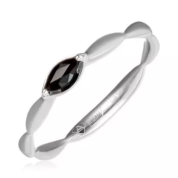 Золотое кольцо с сапфиром