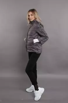 Укороченная куртка женская демисезонная