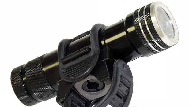 Фара M-WAVE 8 диодов,2 функции +лазерная указка, с батареей,черная, 5-220780