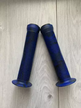 Грипсы велосипедные VELO VLG-411, Kraton, поверхность Anti Slip, с заглушками, 147мм, синие, VLG-411