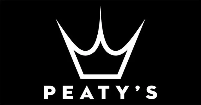 Наклейка Peaty's Crown Logo Sticker, Black, PST-CWN-BLK-100