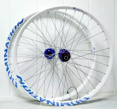 Колеса велосипедные 26" Colt Bikes Domination SL (wht/gry) + COLT .38 (blu) + DT Champ, 15/142x12