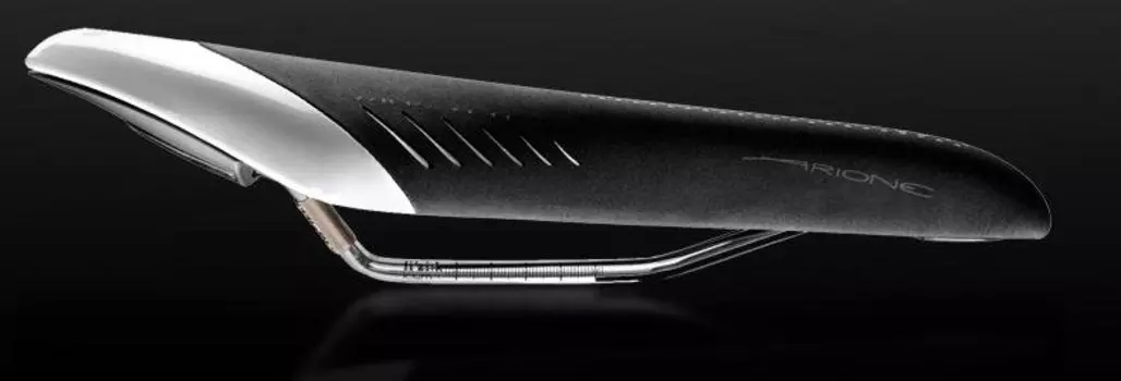 Седло велосипедное Fizik ARIONE TRI K1 BLACK GLOSSY WHITE, 7672SXSA09C18