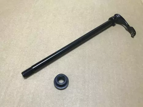 Сквозная ось Bitex, задняя, 12 мм под втулку 197 мм, 100 грамм, SK-R12