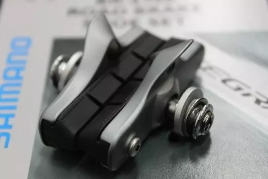 Тормозные колодки SHIMANO R55C3 шоссейные для BR-6700, пара Y8G698080