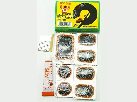 Велоаптечка TBS RS-1207, 7 заплаток, наждачка, ниппельная резинка, клей, RS-1207