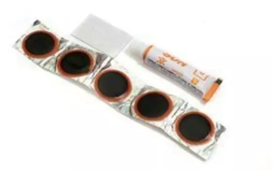 Аптечка велосипедная TRIX (клей 5мл + заплатки: диаметр 25мм - 5 шт.+ наждачка –1 шт) RP-1301