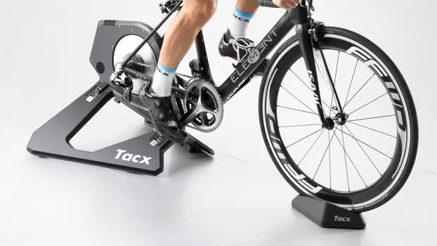 Велотренажер TACX NEO Smart