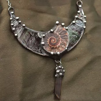 Колье "Палео-лунница"