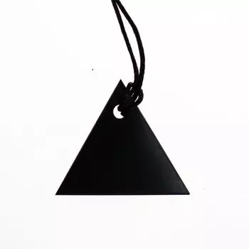 Кулон из шунгита "Мужской оберег"