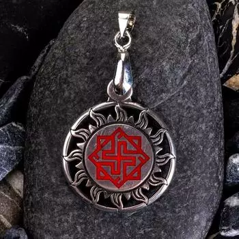 Оберег "Валькирия" с красной эмалью