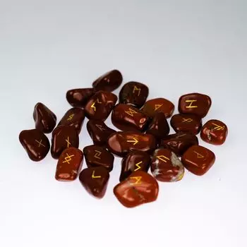 Скандинавские руны из красной яшмы