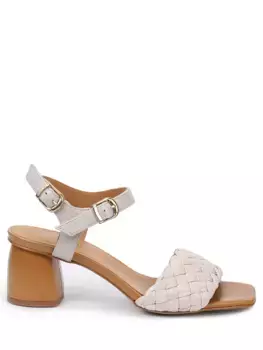 Босоножки кожаные