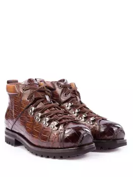 Ботинки из кожи крокодила