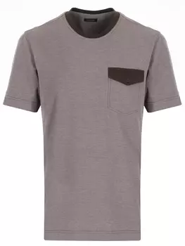 Футболка c имитацией кармана