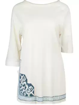 Футболка с вышивкой