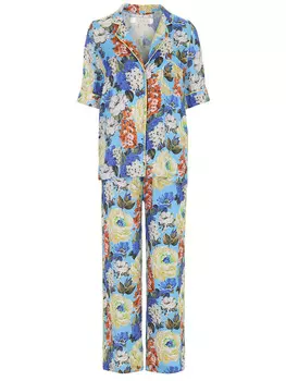 Костюм с принтом YUKKA