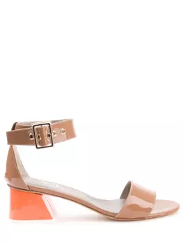 Кожаные босоножки