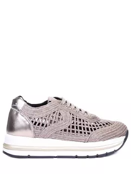 Кроссовки из рафии