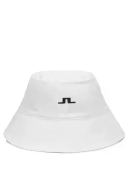 Панама с логотипом Siri