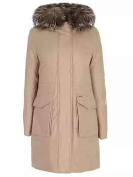 Парка с меховой отделкой
