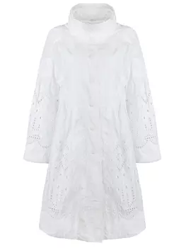 Плащ с перфорированием