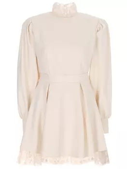 Платье с кружевом