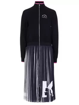 Платье с плиссированной юбкой